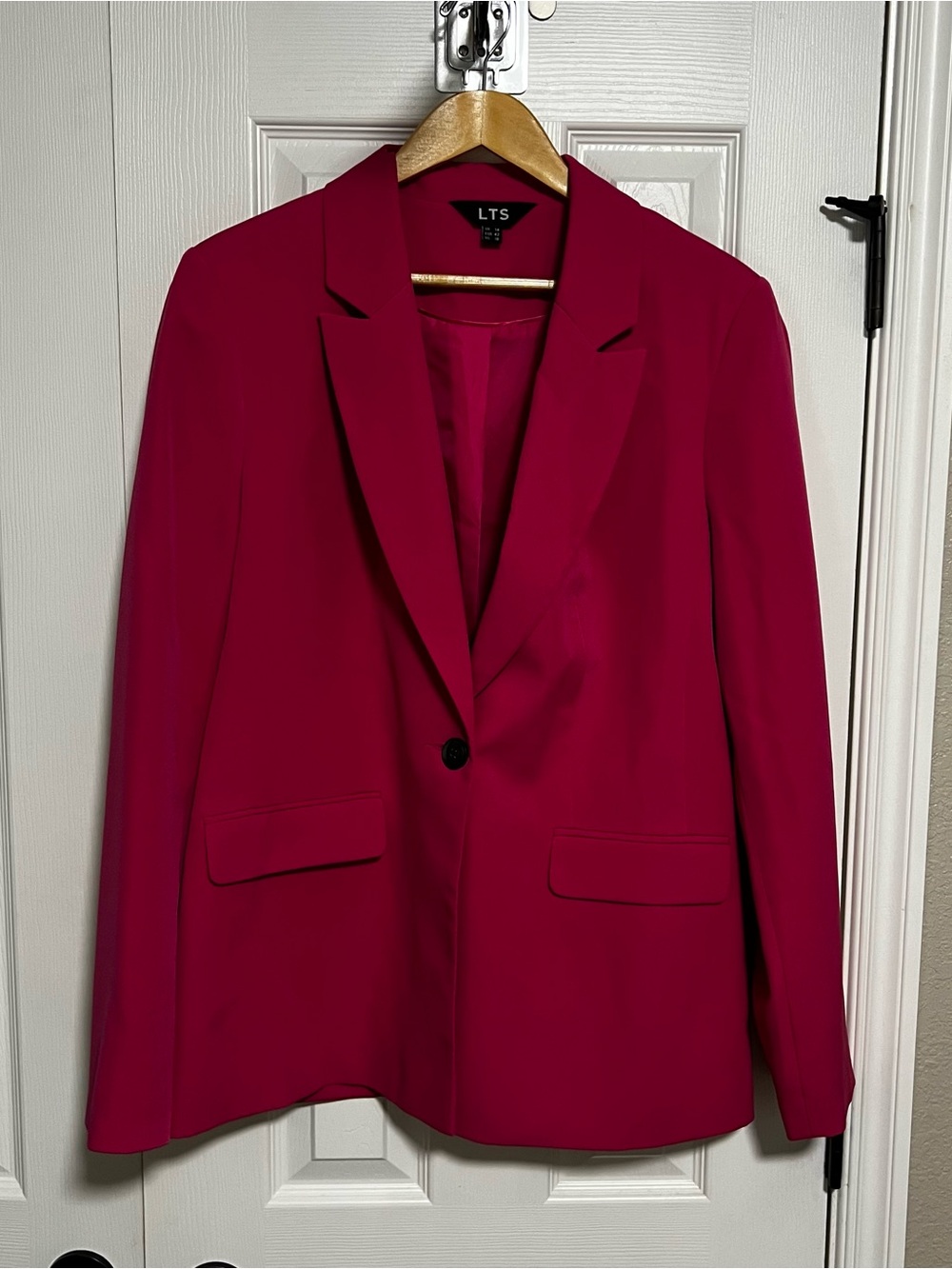 LTS (Long Tall Sally) Women’s Single-Button Fuchsia Blazer